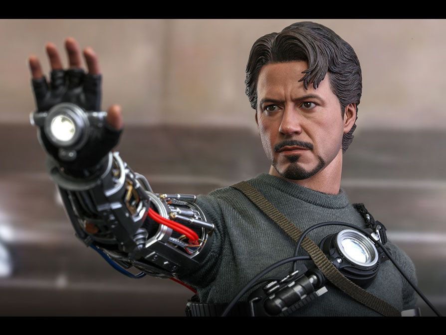 Iron Man MMS581 Tony Stark (Mech Test Ver.) 1/6th Scale Collectible Figure Gallery Image 8