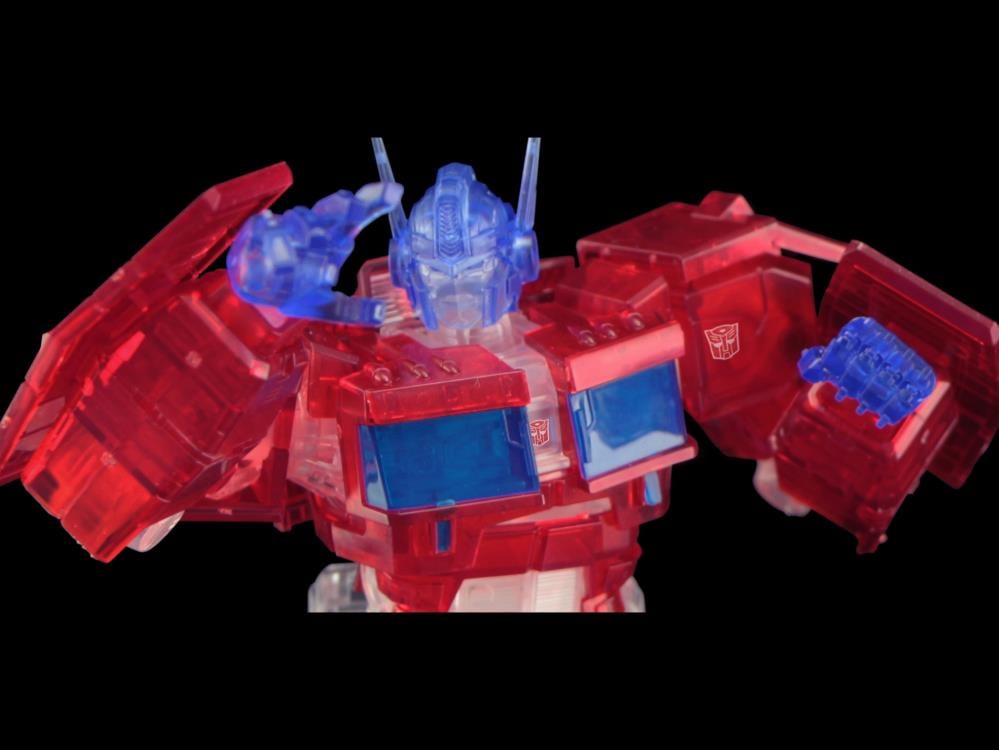 Transformers Furai Optimus Prime (IDW Clear Ver.) SDCC 2020  Exclusive Model Kit Gallery Image 13