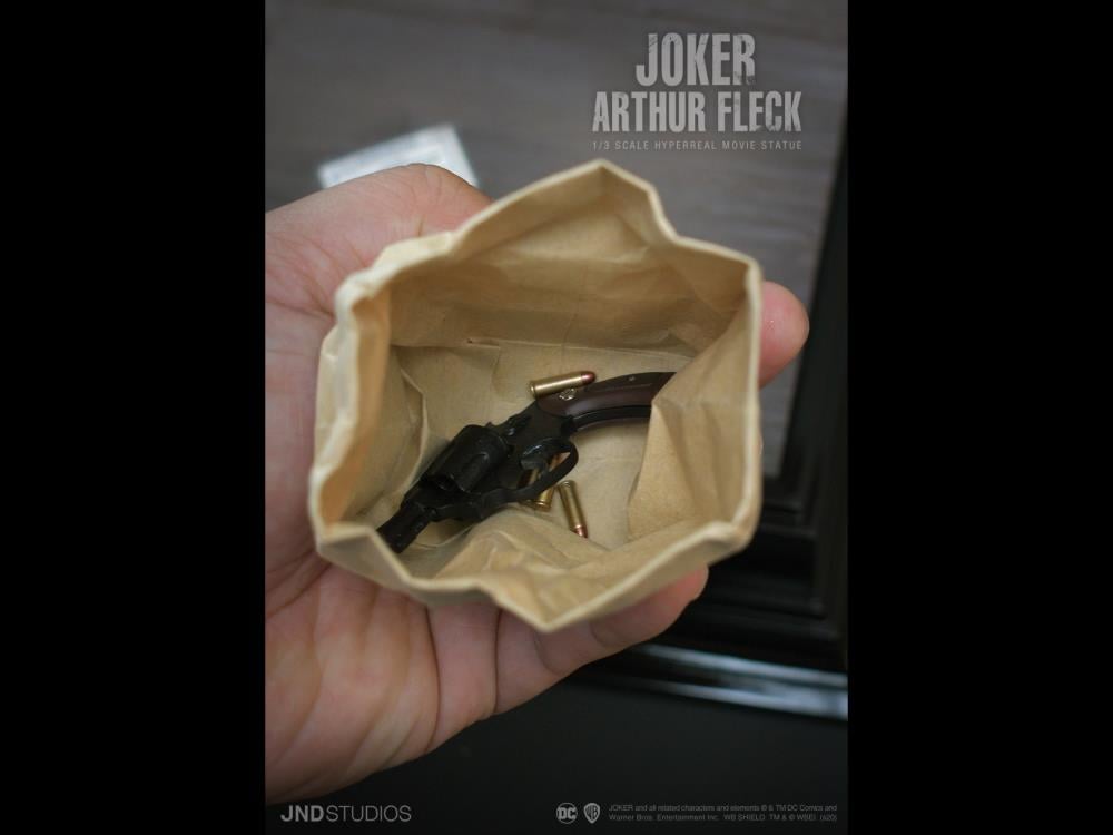 Joker Hyperreal Arthur Fleck 1/3 Scale Statue Gallery Image 23