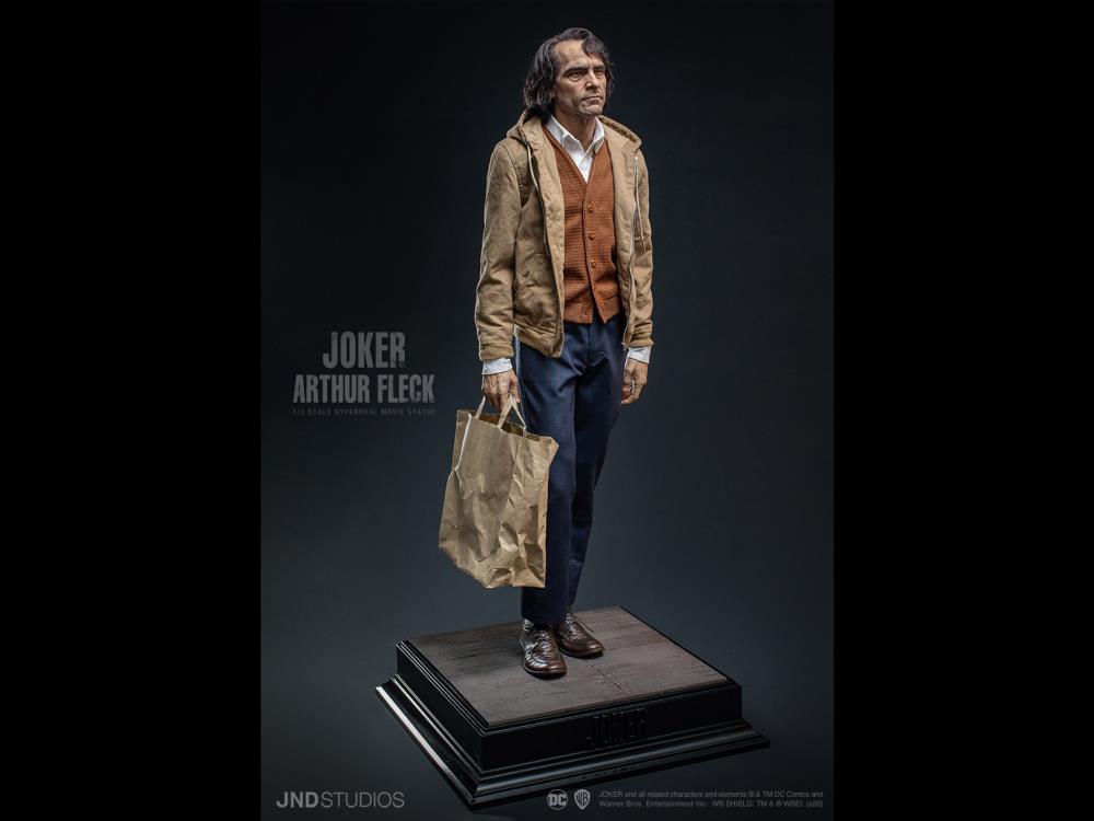 Joker Hyperreal Arthur Fleck 1/3 Scale Statue Gallery Image 8