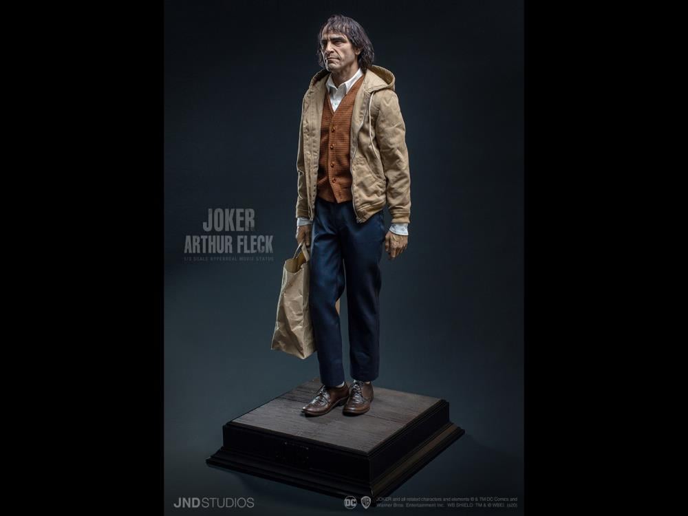 Joker Hyperreal Arthur Fleck 1/3 Scale Statue Gallery Image 7
