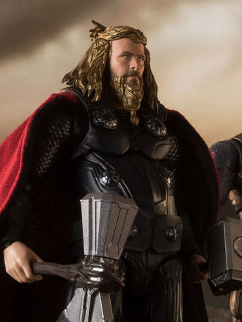 Avengers: Endgame S.H.Figuarts Thor (Final Battle Edition) Action Figure Gallery Image 2
