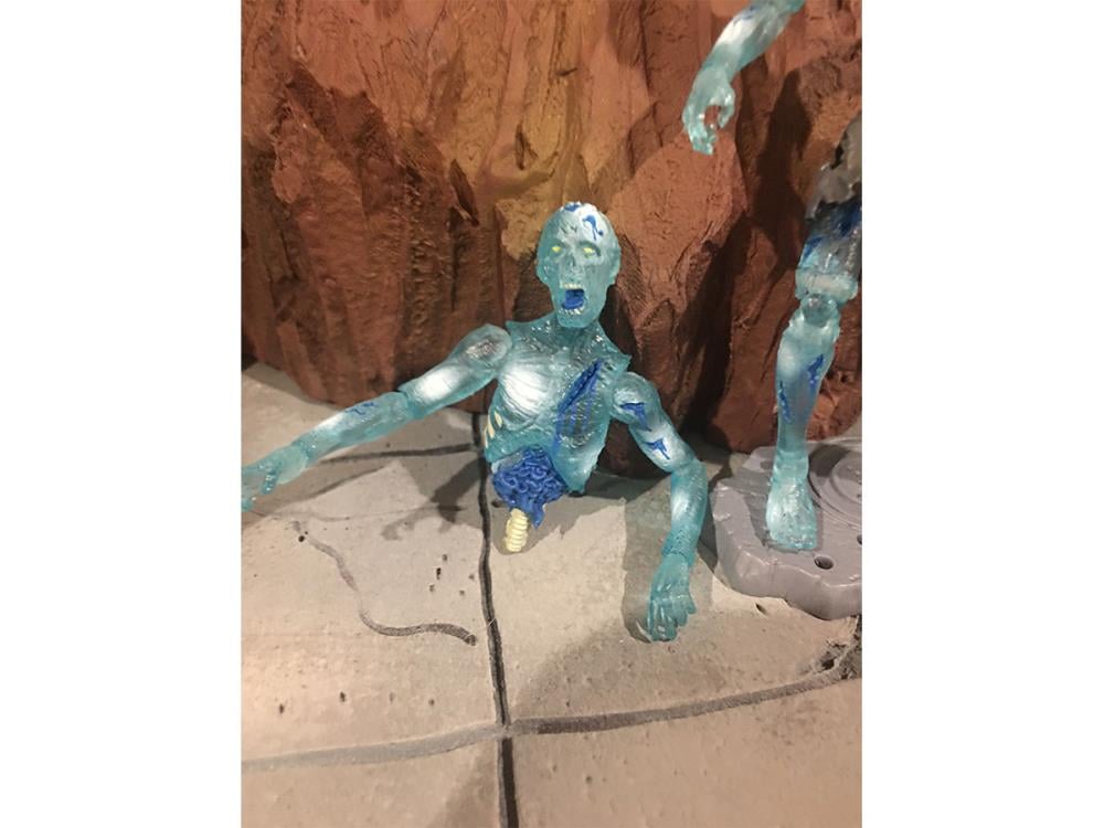 Vitruvian H.A.C.K.S. Series Z Cryo Zombie BBTS Shared Exclusive Gallery Image 6