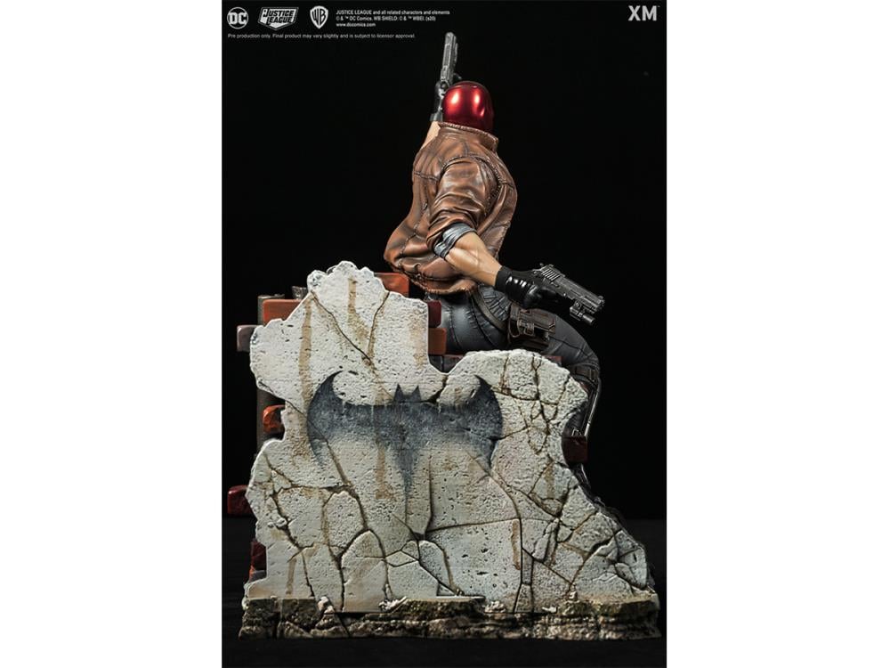DC Rebirth Premium Collectibles Red Hood Limited Edition Statue Gallery Image 4