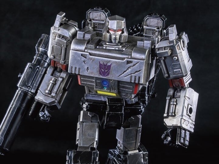 Transformers: War for Cybertron Trilogy DLX Scale Collectible Series Megatron Gallery Image 1