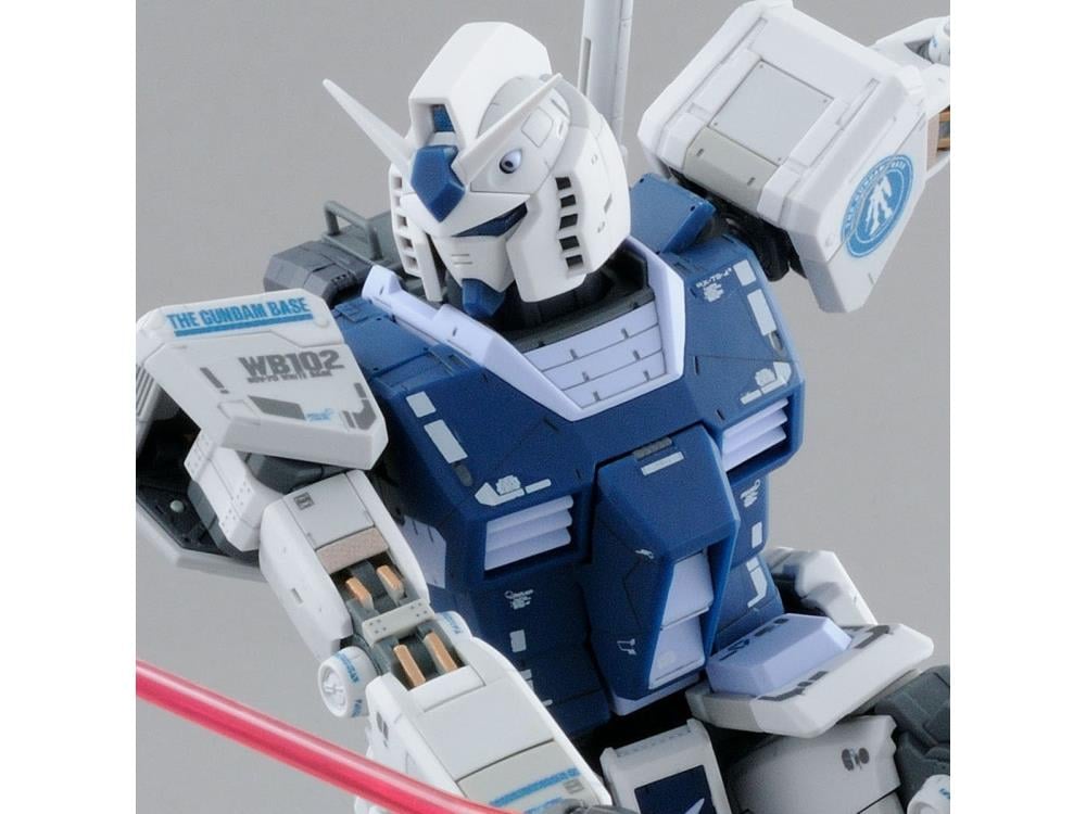 Gundam MG 1/100 RX-78-2 Gundam Ver.3.0 [Gundam Base Color] (The Gundam Base Limited) Exclusive Model Kit Gallery Image 8