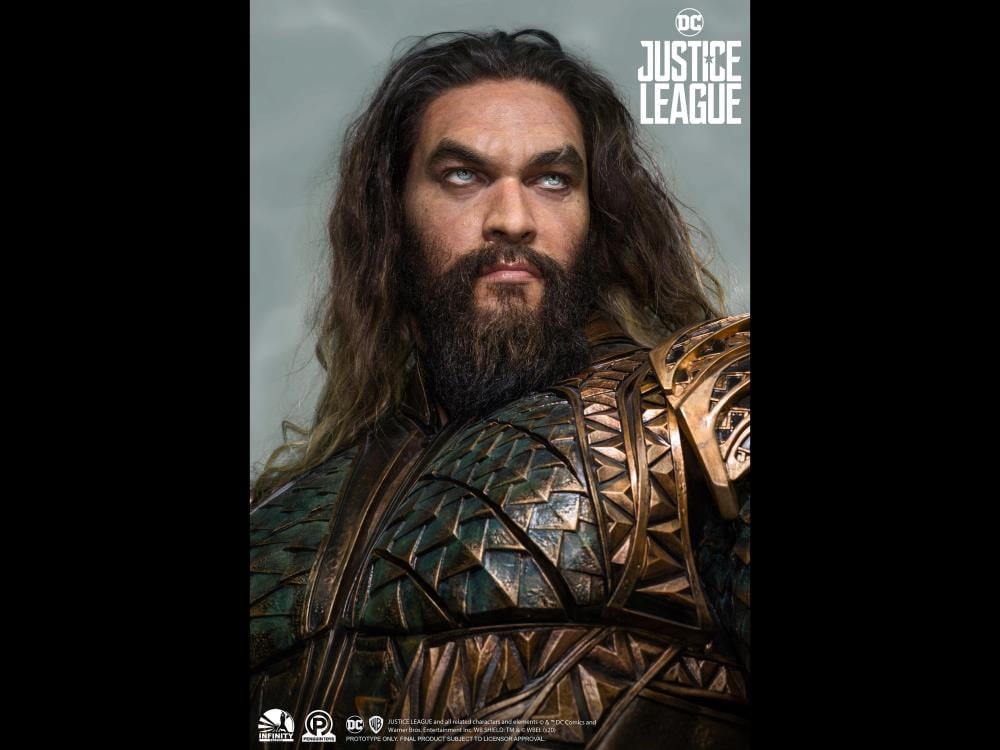 Justice League Aquaman Limited Edition Bust Gallery Image 7
