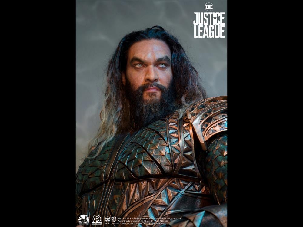 Justice League Aquaman Limited Edition Bust Gallery Image 6