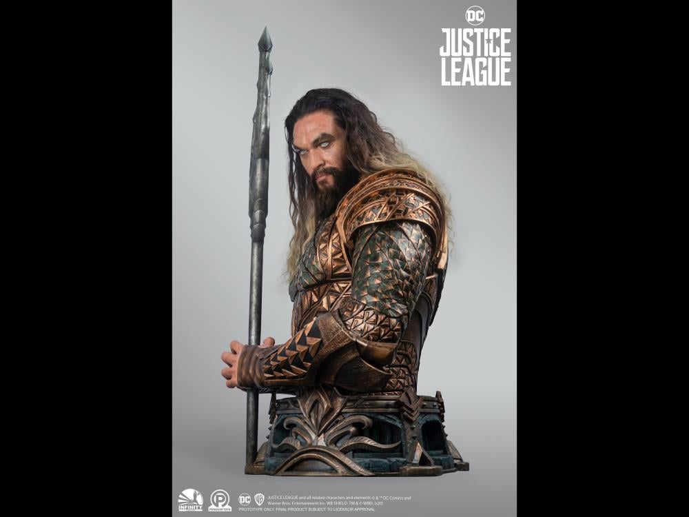 Justice League Aquaman Limited Edition Bust Gallery Image 5