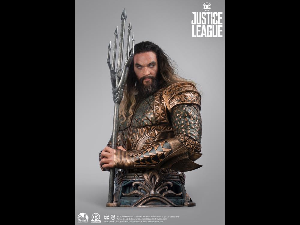 Justice League Aquaman Limited Edition Bust Gallery Image 3