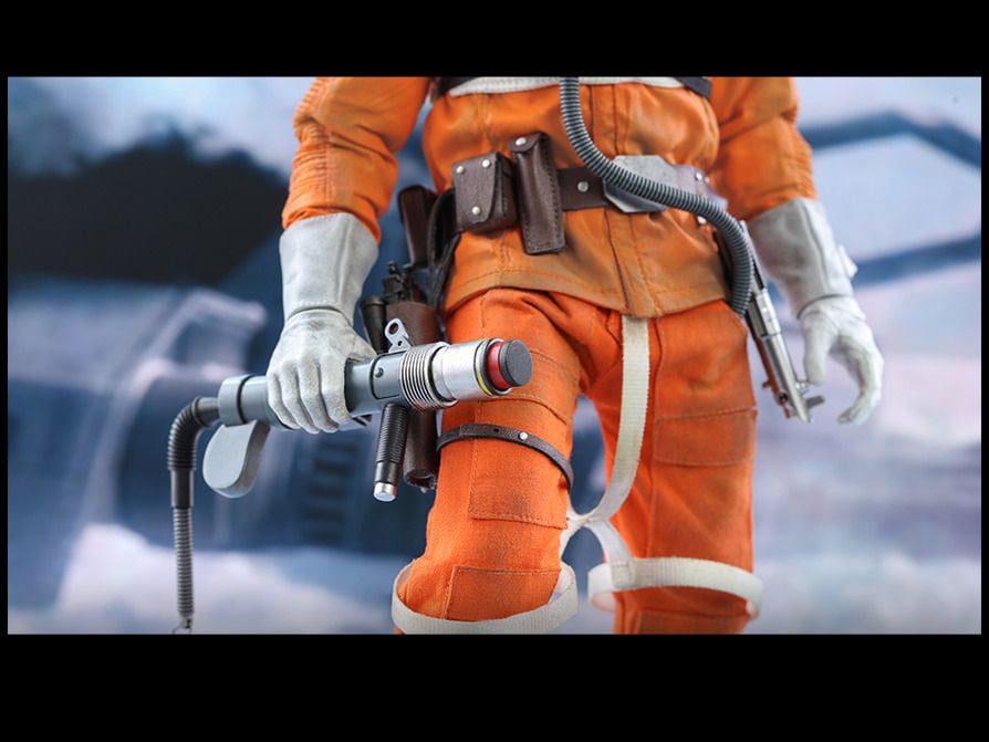 Star Wars: The Empire Strikes Back 40th Anniversary MMS585 Luke Skywalker 1/6 Scale Collectible Figure Gallery Image 21