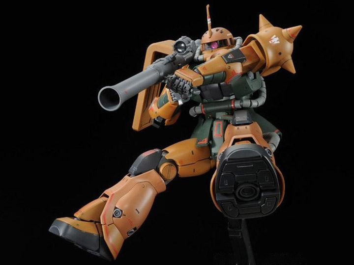 Gundam MG 1/100 MS-06FS Zaku II (Garma Zabi Custom) Exclusive Model Kit Gallery Image 1