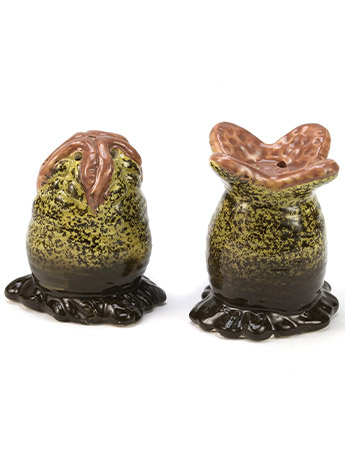 Alien Xenomorph Egg Salt & Pepper Shaker Set Gallery Image 2
