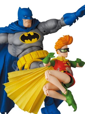 MAFEX No.139 BATMAN BLUE Ver.【単体】 MAFEX 139 Batman Blue Ver. & Robin Figure (The Dark Night Returns)