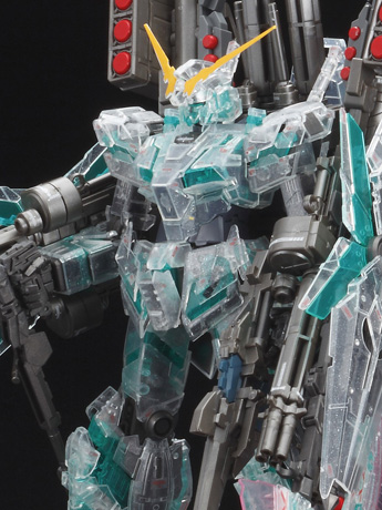 Mobile Suit Gundam Unicorn MG Full Armor Unicorn Gundam (Mechanical Clear Ver.) Exclusive 1/100 Scale Model Kit Gallery Image 2