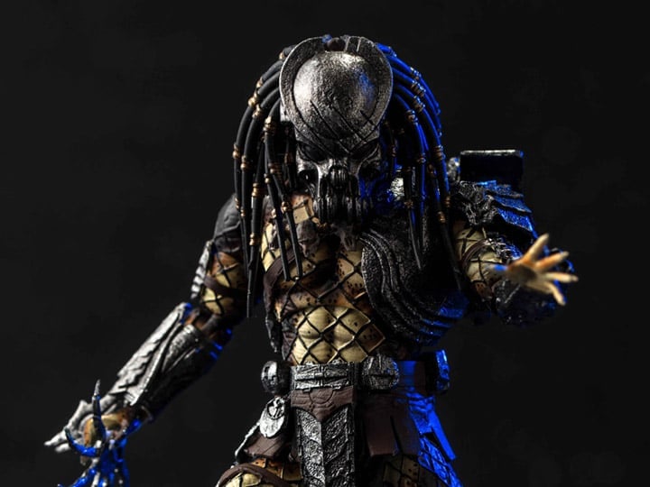 Alien vs. Predator Celtic Predator (Battle Damage) 1:18 Scale PX