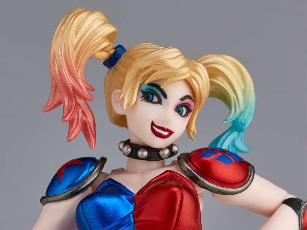 DC Comics Amazing Yamaguchi Revoltech No.015EX Harley Quinn (New Color Ver.) Action Figure Gallery Image 12
