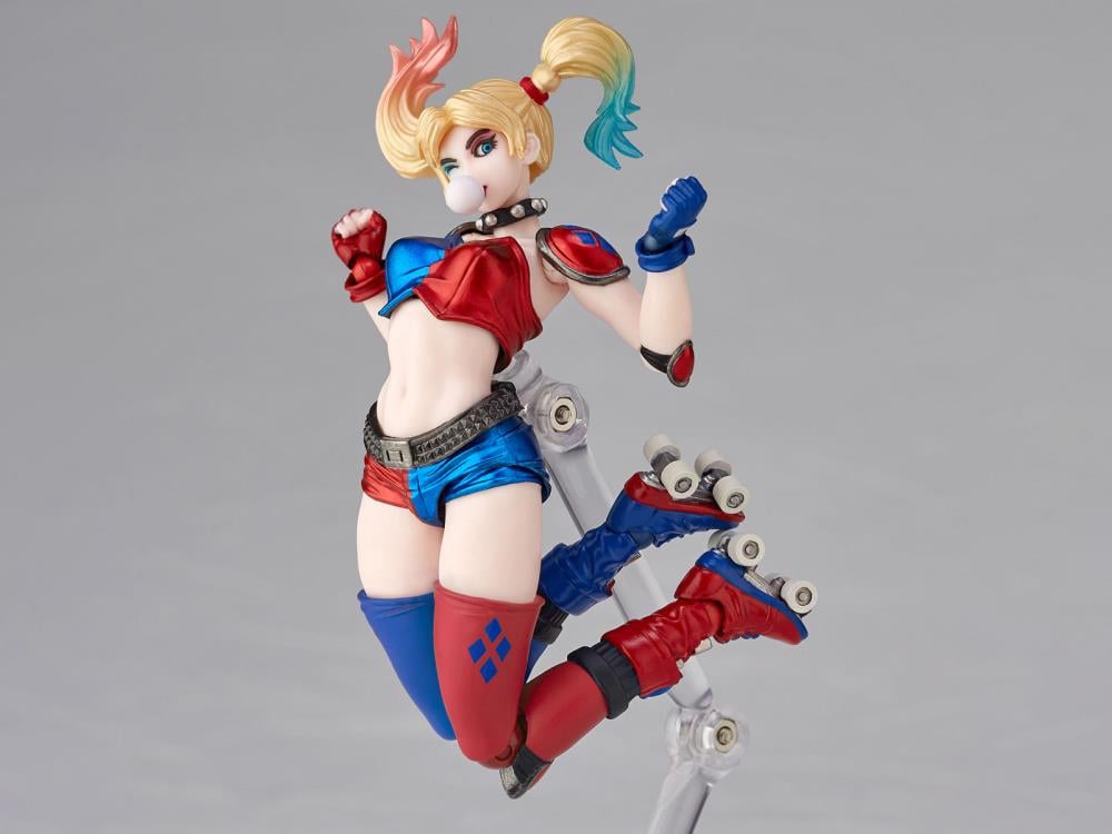 DC Comics Amazing Yamaguchi Revoltech No.015EX Harley Quinn (New Color Ver.) Action Figure Gallery Image 4