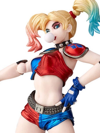 DC Comics Amazing Yamaguchi Revoltech No.015EX Harley Quinn (New Color Ver.) Action Figure Gallery Image 2