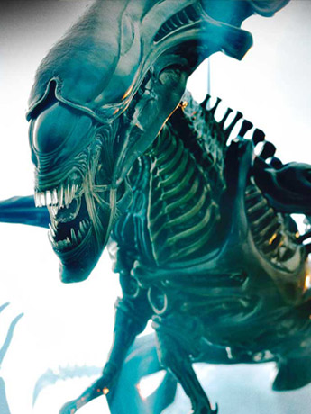 Aliens Premium Masterline Queen Alien Battle Diorama Gallery Image 2
