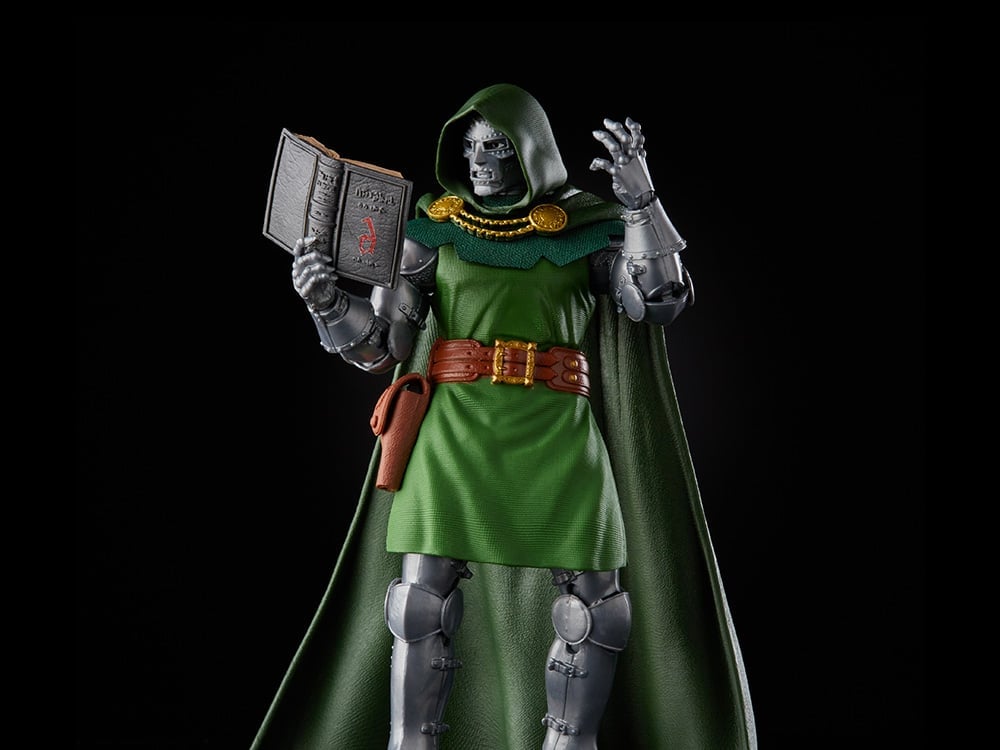 Fantastic Four Marvel Legends Retro Collection Doctor Doom Action Figure Gallery Image 1