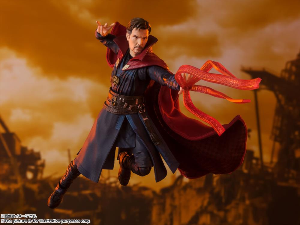 Avengers: Infinity War S.H.Figuarts Doctor Strange (Battle on Titan Edition) Action Figure Gallery Image 7