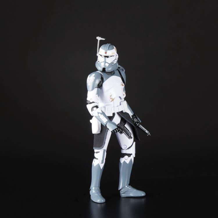 Star Wars: The Black Series 6" Clone Commander Wolffe (The Clone Wars) Gallery Image 6