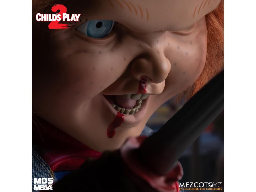 Child's Play 2 Mezco Designer Series Mega Scale Talking Chucky Gallery Image 11