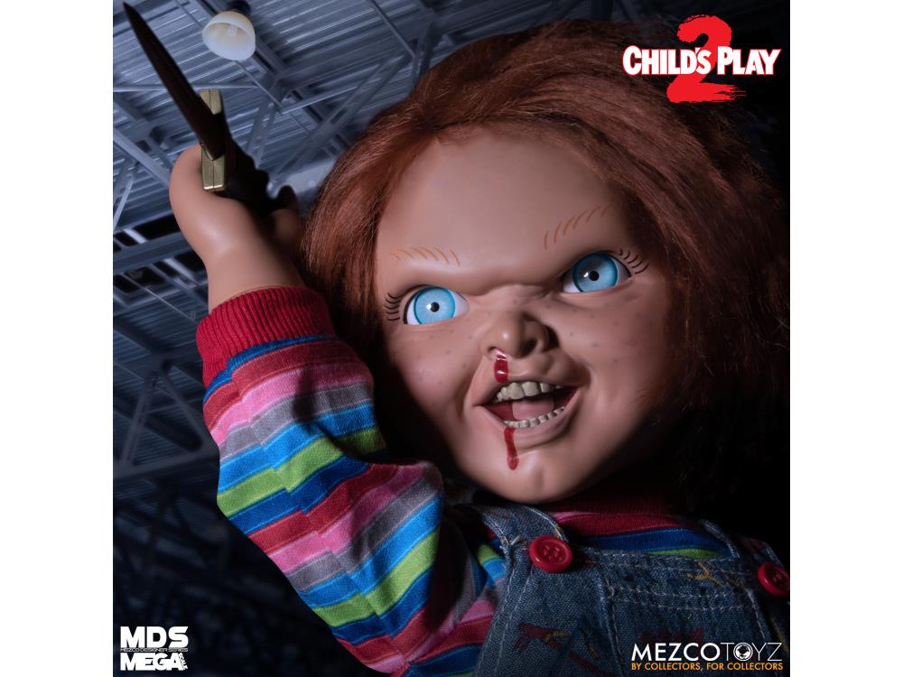 Child's Play 2 Mezco Designer Series Mega Scale Talking Chucky Gallery Image 7