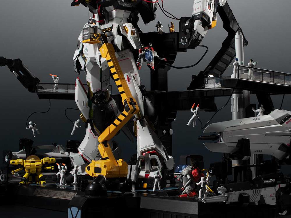 Mobile Suit Gundam: Char's Counterattack Metal Structure RX-93 Nu Gundam Londo Bell Engineers Option Parts Exclusive Set Gallery Image 11