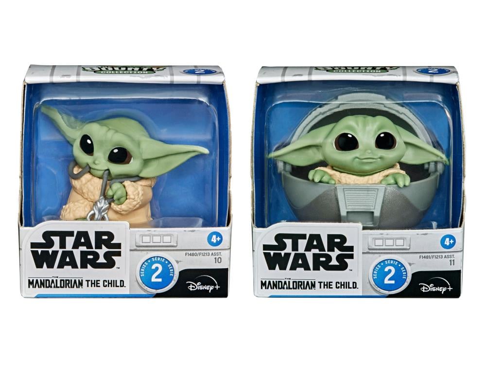The Mandalorian The Bounty Collection The Child Pram & Mandalorian Necklace Two-Pack Gallery Image 4