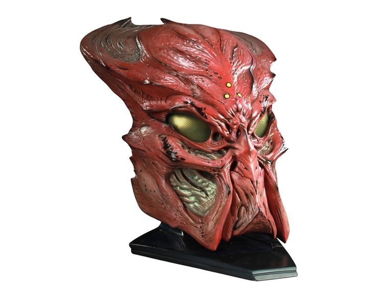 Ceremonial Predator Mask Prop Replica Gallery Image 1