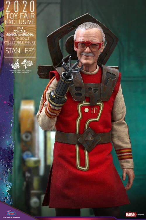 Thor: Ragnarok MMS570 Stan Lee 1/6th Scale Collectible Figure Gallery Image 9