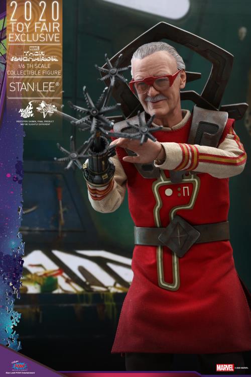 Thor: Ragnarok MMS570 Stan Lee 1/6th Scale Collectible Figure Gallery Image 7