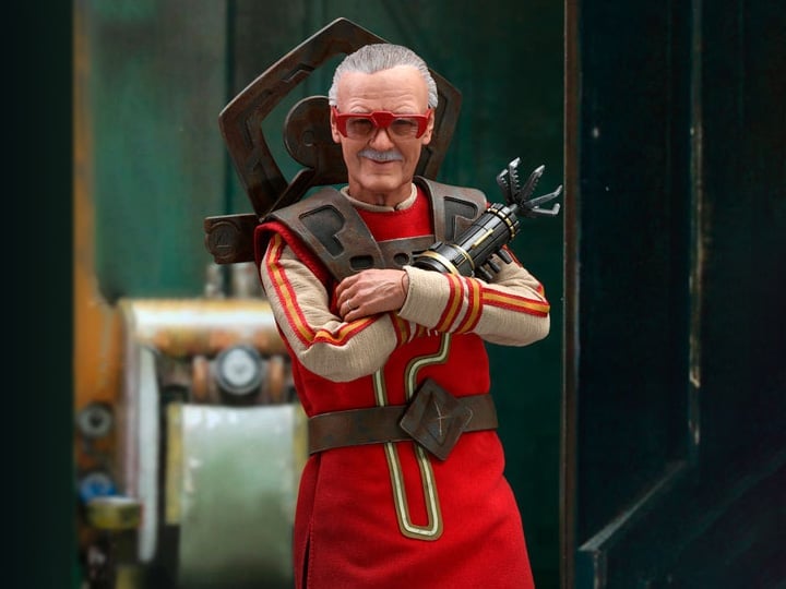 Thor: Ragnarok MMS570 Stan Lee 1/6th Scale Collectible Figure Gallery Image 1