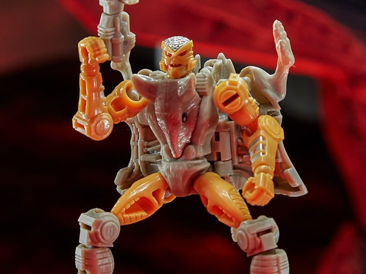 Transformers War for Cybertron: Kingdom Core Rattrap Gallery Image 1