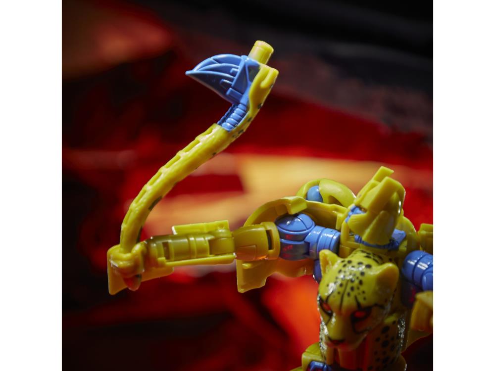 Transformers War for Cybertron: Kingdom Deluxe Cheetor Gallery Image 6