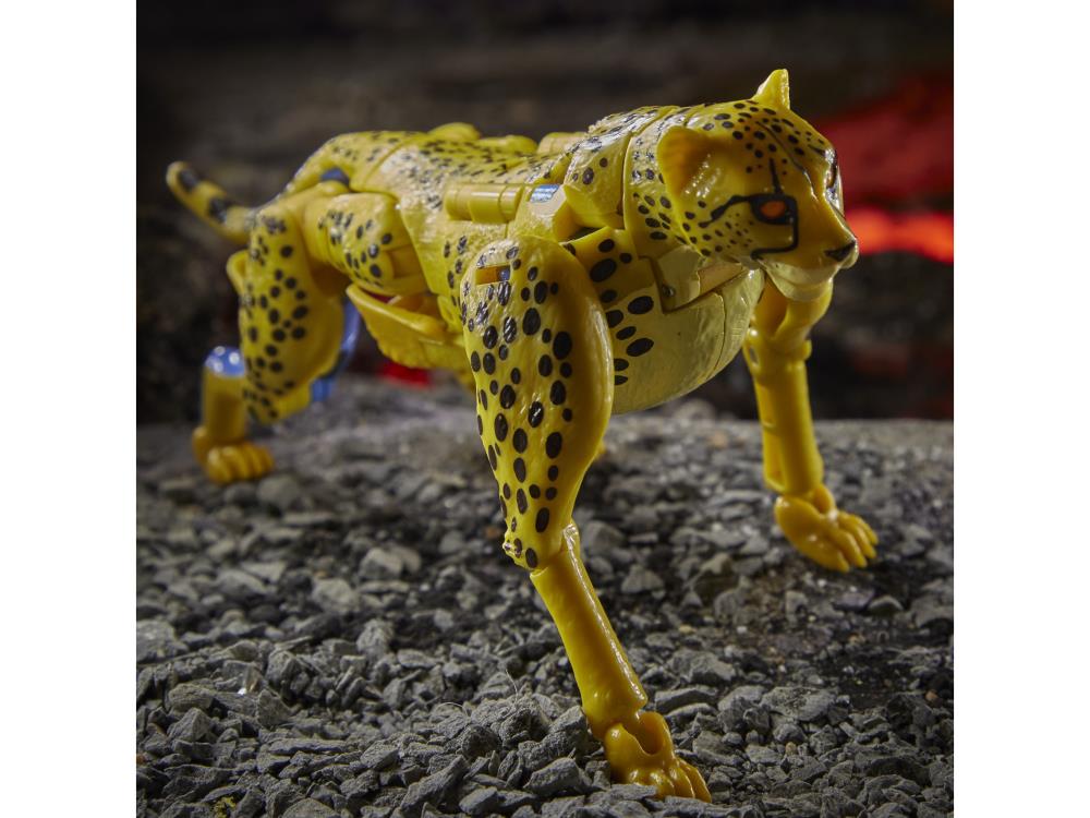 Transformers War for Cybertron: Kingdom Deluxe Cheetor Gallery Image 8