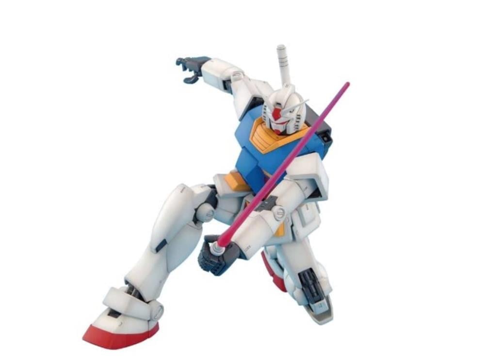 Mobile Suit Gundam MG RX-78-2 Gundam (Ver. 2.0) 1/100 Scale Model Kit Gallery Image 4
