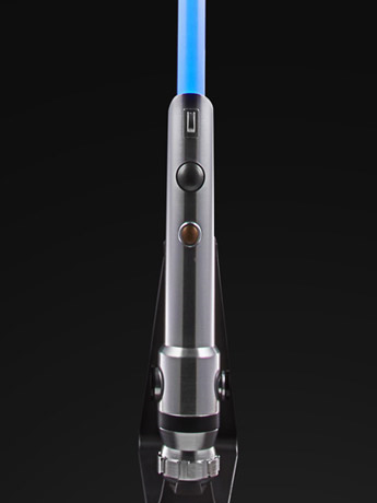 Star Wars: The Black Series Ahsoka Tano Force FX Elite Lightsaber Gallery Image 2