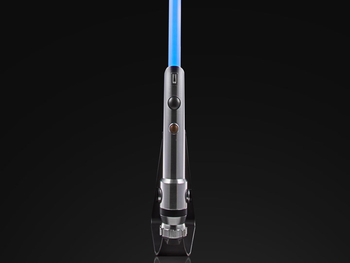 Star Wars: The Black Series Ahsoka Tano Force FX Elite Lightsaber Gallery Image 1