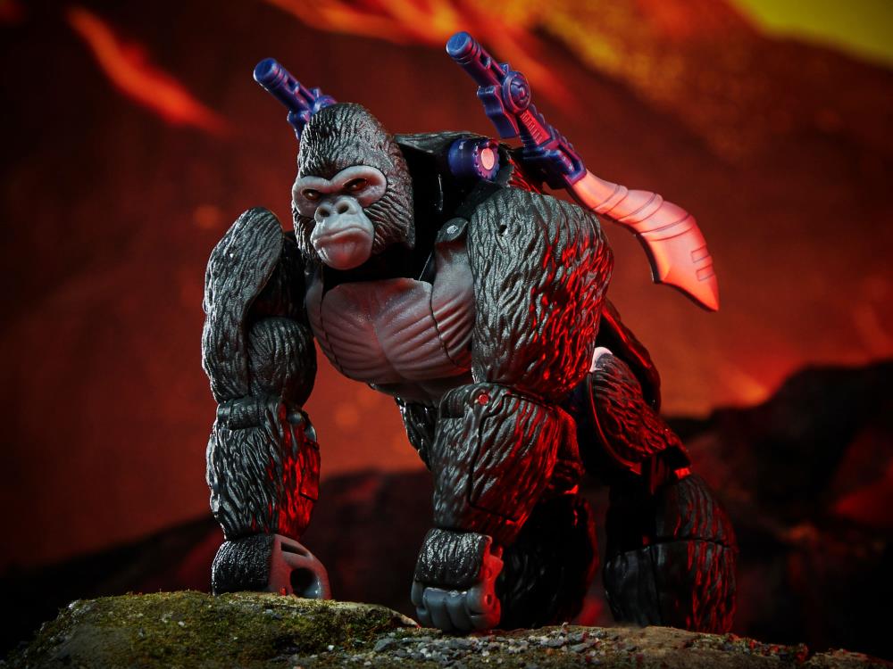 Transformers War for Cybertron: Kingdom Voyager Optimus Primal Gallery Image 5