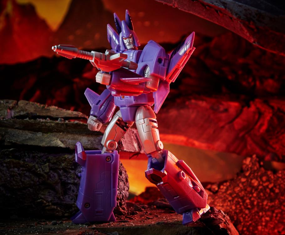 Transformers War for Cybertron: Kingdom Voyager Cyclonus Gallery Image 7