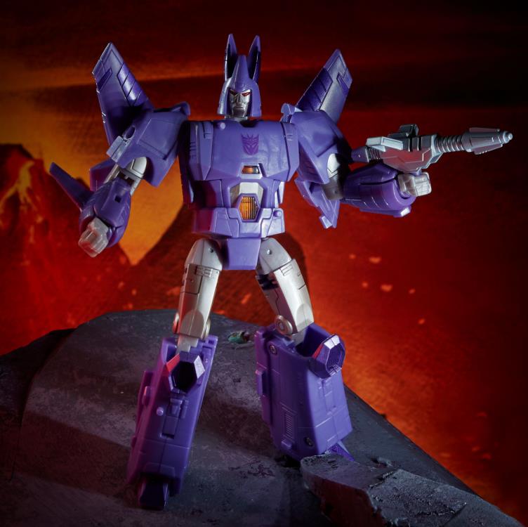 Transformers War for Cybertron: Kingdom Voyager Cyclonus Gallery Image 6