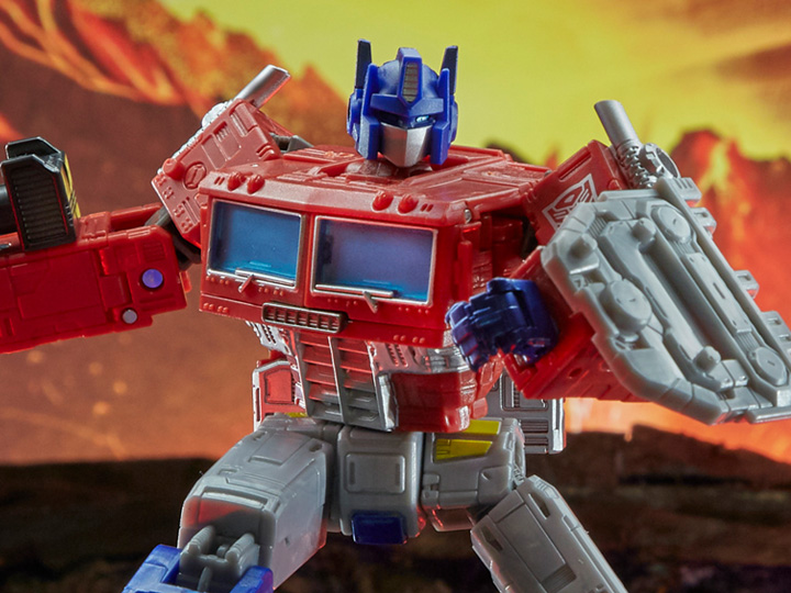 Transformers War for Cybertron: Kingdom Leader Optimus Prime Gallery Image 1