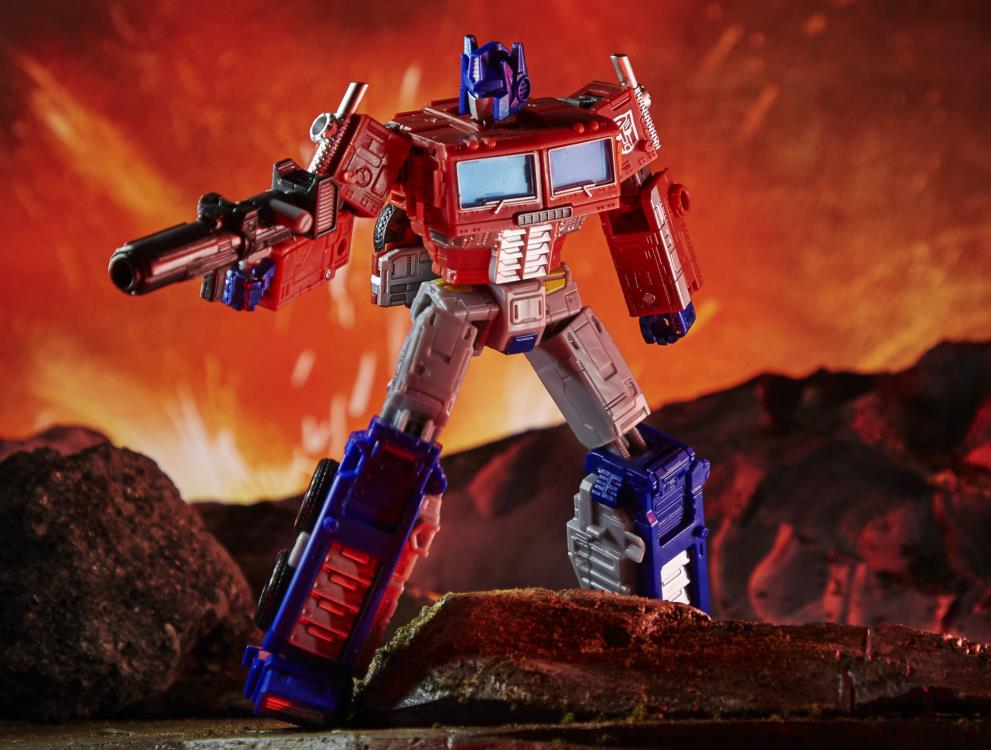 Transformers War for Cybertron: Kingdom Leader Optimus Prime Gallery Image 4