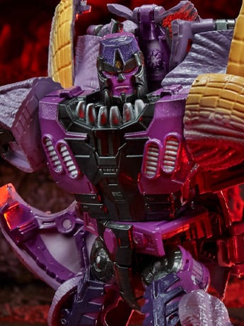 Transformers War for Cybertron: Kingdom Leader Megatron Gallery Image 2