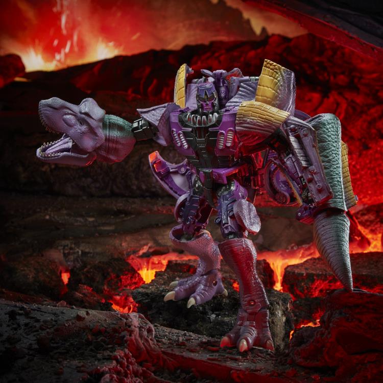 Transformers War for Cybertron: Kingdom Leader Megatron Gallery Image 3