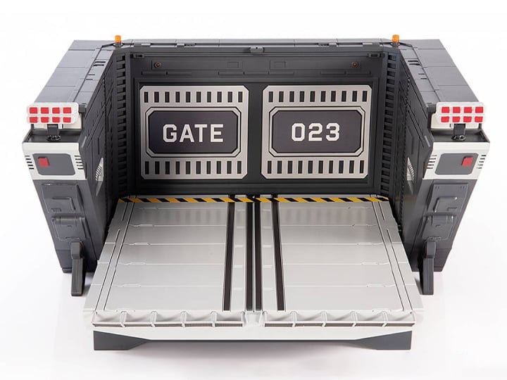 Aircraft Elevator 1/72 Scale Diorama Set Gallery Image 1