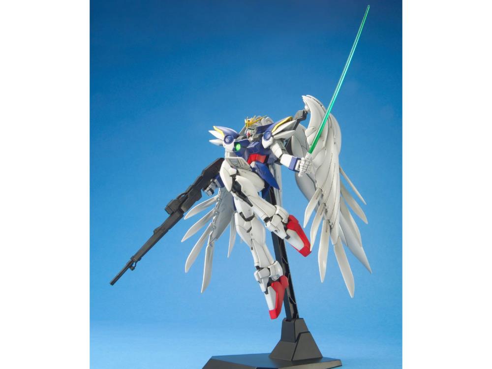 Gundam Wing: Endless Waltz MG Wing Gundam Zero EW 1/100 Scale Model Kit Gallery Image 5